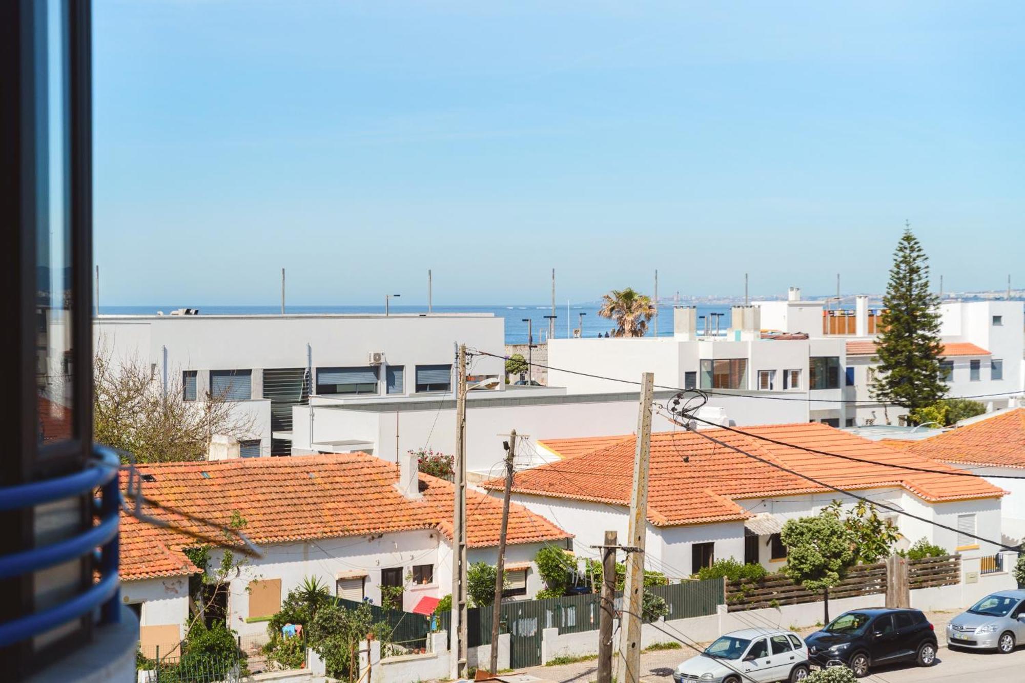 Sea View & Sundown, 150M From The Beach And Surf Spots Costa da Caparica Exterior foto